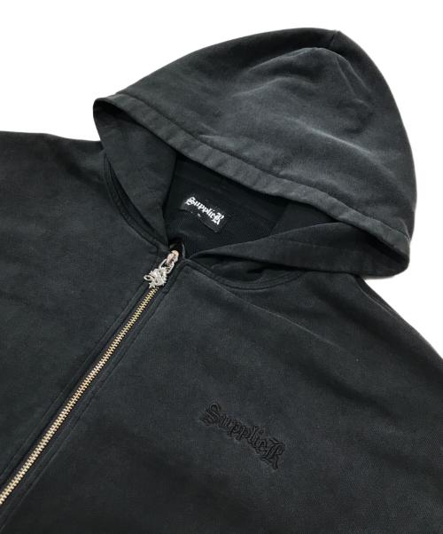 SUPPLIER（サプライヤー）SUPPLIER (サプライヤー) ボクシーフィットジップロゴフーディ ブラック サイズ:XLの古着・服飾アイテム
