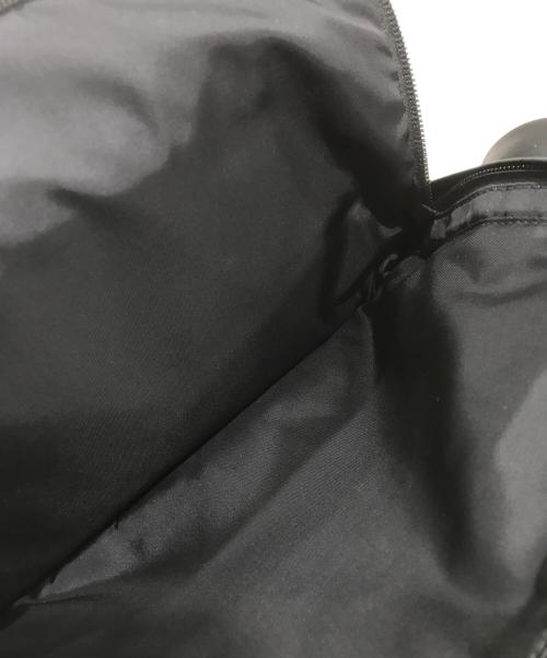PRADA（プラダ）PRADA (プラダ) トライアングルロゴナイロンウエストバッグ ブラックの古着・服飾アイテム