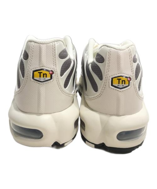 NIKE（ナイキ）NIKE (ナイキ) エアマックスプラス ホワイト×ブラック サイズ:US9.5/UK8.5/EUR43の古着・服飾アイテム