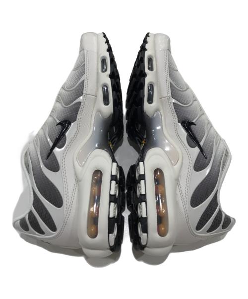 NIKE（ナイキ）NIKE (ナイキ) エアマックスプラス ホワイト×ブラック サイズ:US9.5/UK8.5/EUR43の古着・服飾アイテム