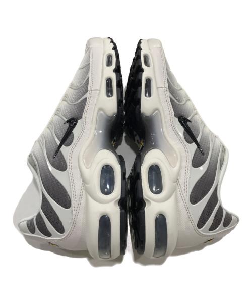 NIKE（ナイキ）NIKE (ナイキ) エアマックスプラス ホワイト×ブラック サイズ:US9.5/UK8.5/EUR43の古着・服飾アイテム
