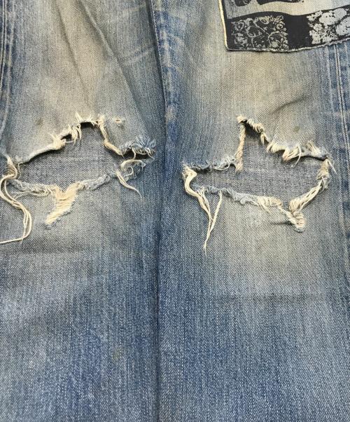 Hysteric Glamour（ヒステリックグラマー）Hysteric Glamour (ヒステリックグラマー) スタッズダメージ加工ワッペンデニムパンツ インディゴ サイズ:32の古着・服飾アイテム