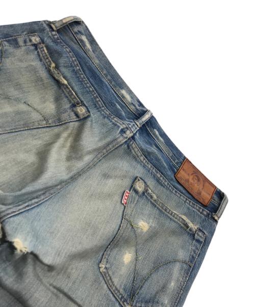 Hysteric Glamour（ヒステリックグラマー）Hysteric Glamour (ヒステリックグラマー) スタッズダメージ加工ワッペンデニムパンツ インディゴ サイズ:32の古着・服飾アイテム