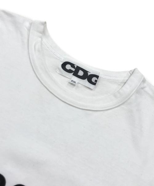 CDG（シーディージー）CDG (シーディージー) ロゴカットソー/半袖カットソー ホワイト サイズ:XXLの古着・服飾アイテム