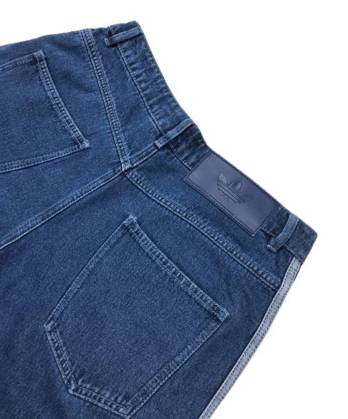 adidas（アディダス）adidas (アディダス) アディカラーデニムパンツ/スリーストライプス トラックパンツ インディゴ サイズ:W29/L30の古着・服飾アイテム