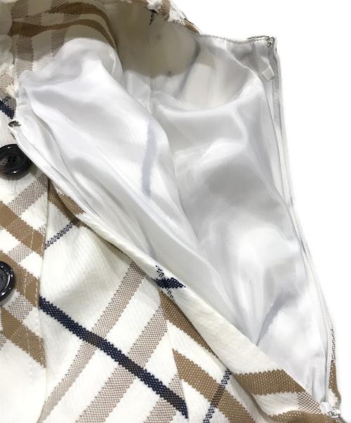 BURBERRY BLUE LABEL（バーバリー ブルー レーベル）BURBERRY BLUE LABEL (バーバリー ブルー レーベル) ノースリーブワンピース ベージュ サイズ:36の古着・服飾アイテム