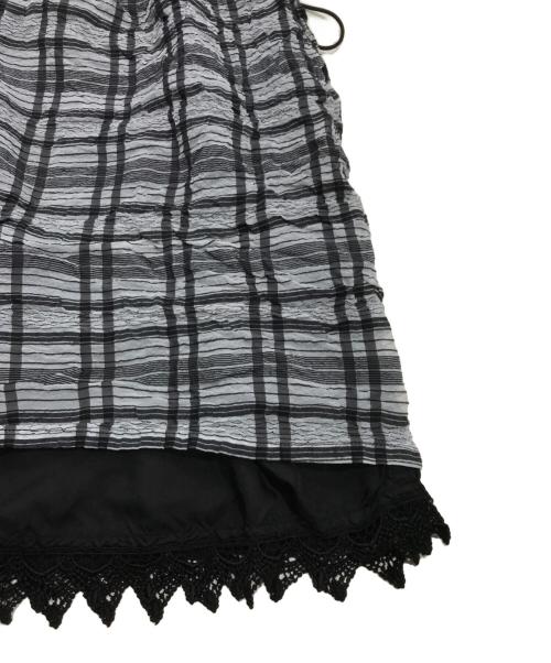 me ISSEY MIYAKE（ミーイッセイ ミヤケ）me ISSEY MIYAKE (ミーイッセイ ミヤケ) 切替チェックミニスカート ブラック×グレー サイズ:-の古着・服飾アイテム