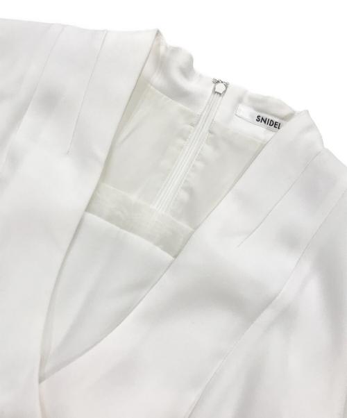 Snidel（スナイデル）Snidel (スナイデル) レイヤードライクジレワンピ ホワイトの古着・服飾アイテム
