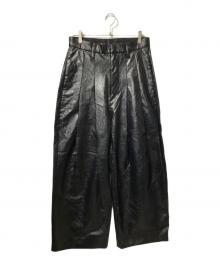 SHINYA KOZUKA（シンヤコズカ）の古着「Dear BAGGY/エコレザータックワイドパンツ」｜ブラック