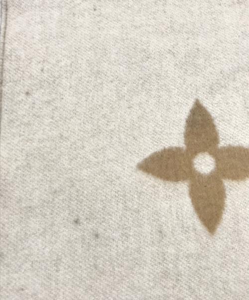 LOUIS VUITTON（ルイ ヴィトン）LOUIS VUITTON (ルイ ヴィトン) マフラー・レイキャビック グラディエント ベージュの古着・服飾アイテム