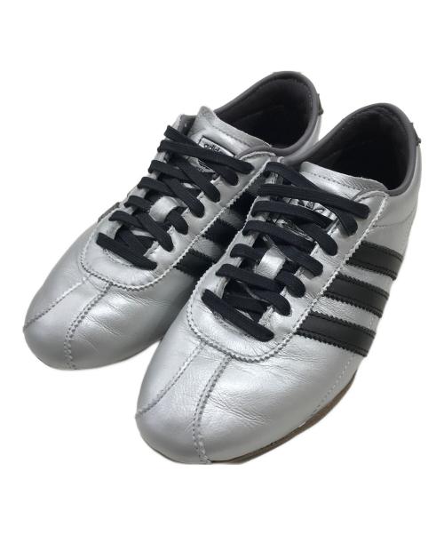 adidas（アディダス）adidas (アディダス) TOKYO DECON Wローカットスニーカー シルバー サイズ:23.0の古着・服飾アイテム