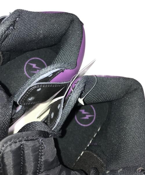 NIKE（ナイキ）NIKE (ナイキ) FRAGMENT DESIGN (フラグメントデザイン) ダンク ハイ ブラック×パープル サイズ:US10/UK9/EUR44の古着・服飾アイテム