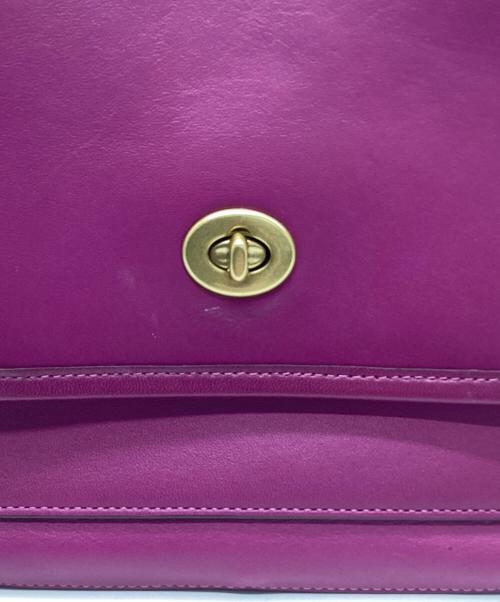 COACH（コーチ）COACH (コーチ) グローブレザークロスボディバッグ パープルの古着・服飾アイテム