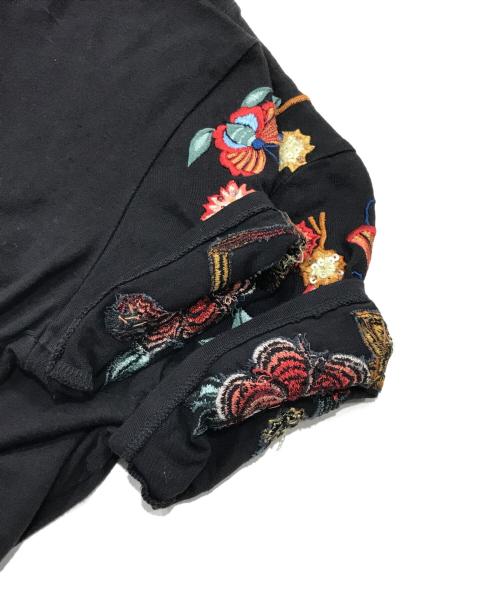 Christian Dior（クリスチャン ディオール）Christian Dior (クリスチャン ディオール) 花柄刺繍 スパンコール Tシャツ/カットソー ブラック サイズ:36の古着・服飾アイテム