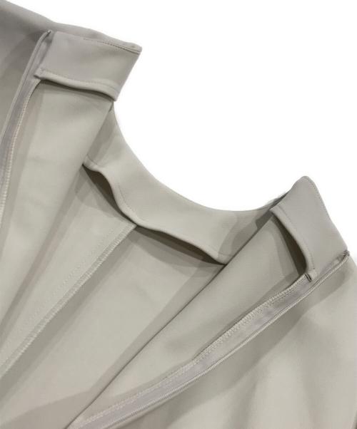 SOEJU（ソージュ）SOEJU (ソージュ) ストレッチファイン袖切替ワンピース アイボリー サイズ:Mの古着・服飾アイテム