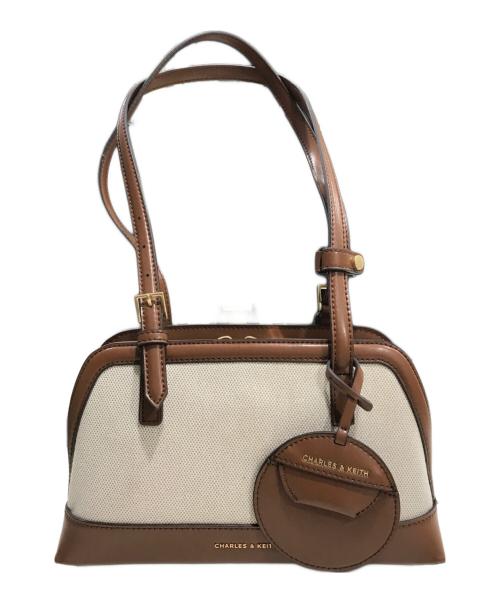 CHARLES & KEITH（チャールズアンドキース）CHARLES & KEITH (チャールズアンドキース) エノラ キャンバスツートーンイロンゲイティッドハンドルバッグ ブラウンの古着・服飾アイテム