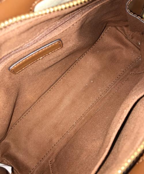 CHARLES & KEITH（チャールズアンドキース）CHARLES & KEITH (チャールズアンドキース) エノラ キャンバスツートーンイロンゲイティッドハンドルバッグ ブラウンの古着・服飾アイテム