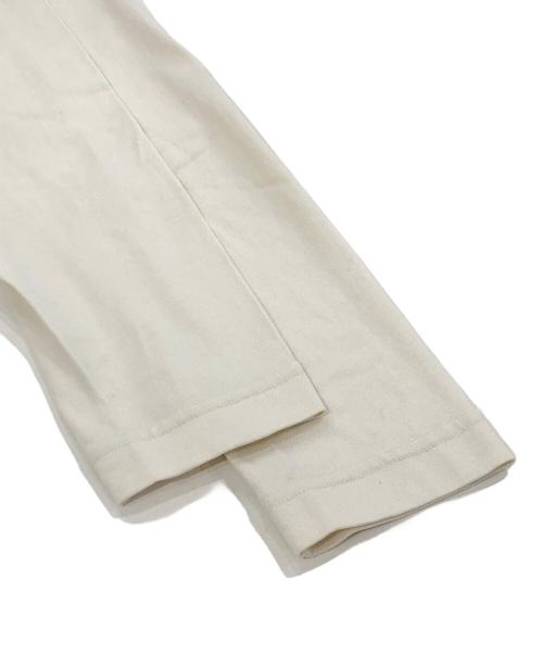 ISSEY MIYAKE PERMANENTE（イッセイミヤケ ペルマネンテ）ISSEY MIYAKE PERMANENTE (イッセイミヤケ ペルマネンテ) クルーネックカットソー/ロングスリーブカットソー ベージュ サイズ:Mの古着・服飾アイテム