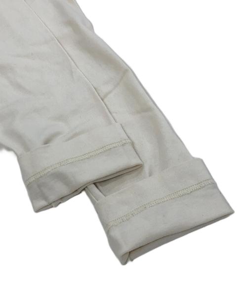 ISSEY MIYAKE PERMANENTE（イッセイミヤケ ペルマネンテ）ISSEY MIYAKE PERMANENTE (イッセイミヤケ ペルマネンテ) クルーネックカットソー/ロングスリーブカットソー ベージュ サイズ:Mの古着・服飾アイテム