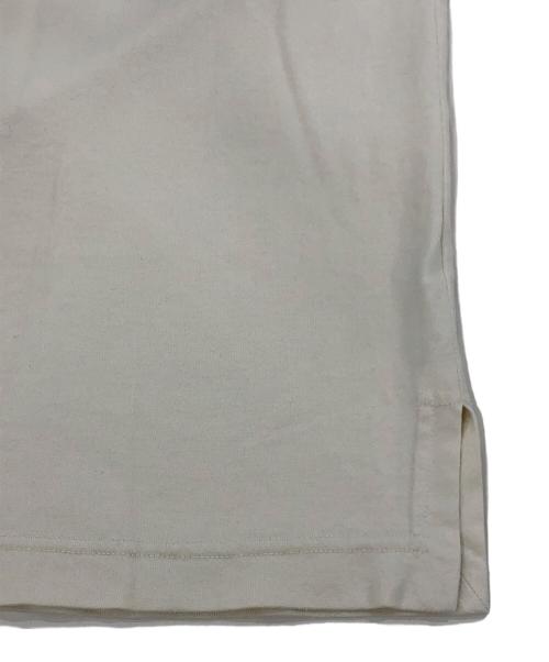 ISSEY MIYAKE PERMANENTE（イッセイミヤケ ペルマネンテ）ISSEY MIYAKE PERMANENTE (イッセイミヤケ ペルマネンテ) クルーネックカットソー/ロングスリーブカットソー ベージュ サイズ:Mの古着・服飾アイテム