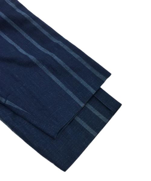 ISSEY MIYAKE PERMANENTE（イッセイミヤケ ペルマネンテ）ISSEY MIYAKE PERMANENTE (イッセイミヤケ ペルマネンテ) バンドカラーデザインシャツ ネイビー サイズ:Mの古着・服飾アイテム