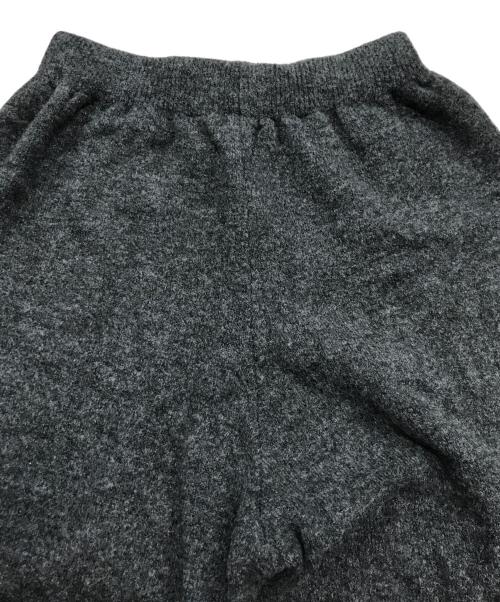 PLUS OTO.HA（プラスオトハ）PLUS OTO.HA (プラスオトハ) ペプラムセットアップ グレー サイズ:表記無しの古着・服飾アイテム