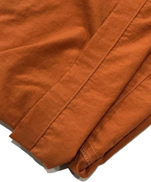 THE NORTH FACE（ザ ノース フェイス）THE NORTH FACE (ザ ノース フェイス) バーサタイルショーツ/ハーフパンツ オレンジ サイズ:Lの古着・服飾アイテム