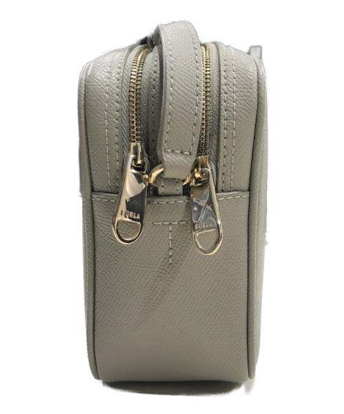 FURLA（フルラ）FURLA (フルラ) ショルダーカメラバッグ ベージュの古着・服飾アイテム