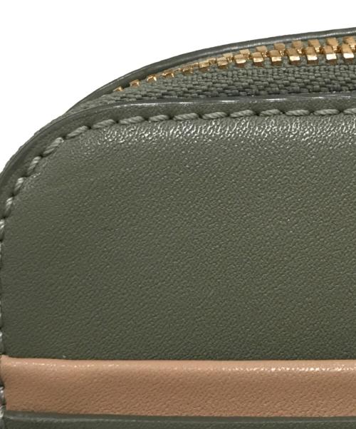 CHARLES & KEITH（チャールズアンドキース）CHARLES & KEITH (チャールズアンドキース) ダブルジップクロスボディバッグ グリーンの古着・服飾アイテム