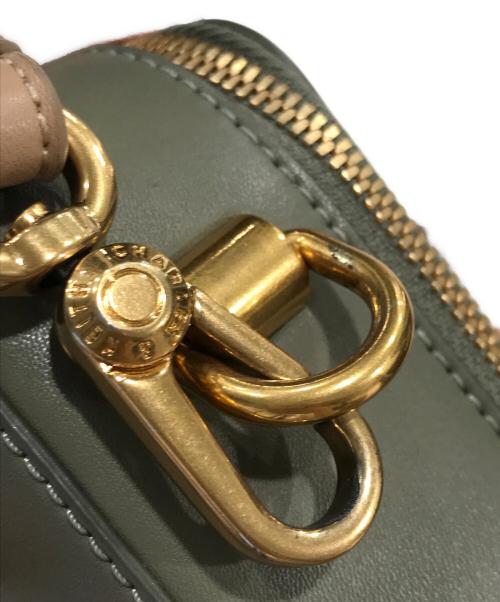 CHARLES & KEITH（チャールズアンドキース）CHARLES & KEITH (チャールズアンドキース) ダブルジップクロスボディバッグ グリーンの古着・服飾アイテム