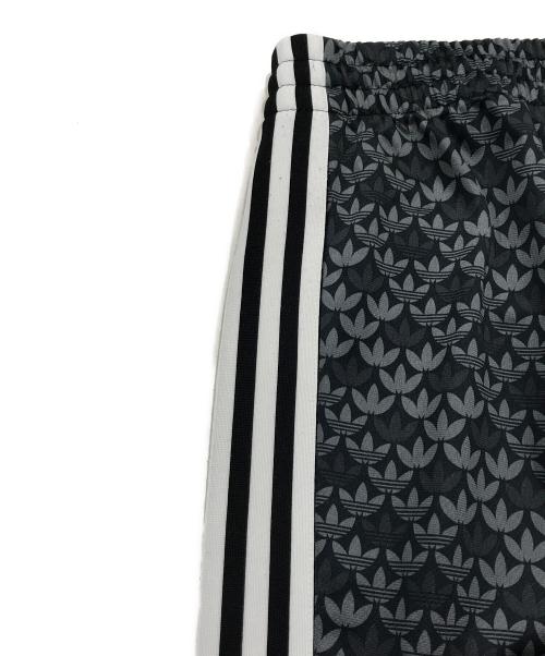 adidas（アディダス）adidas (アディダス) ファイヤーバード クラシック モノトラックパンツ グレー サイズ:Lの古着・服飾アイテム