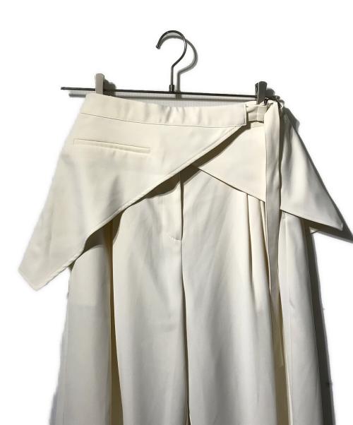 marjour（マージュール）marjour (マージュール) BELT SET TUCK PANTS ホワイト サイズ:Mの古着・服飾アイテム