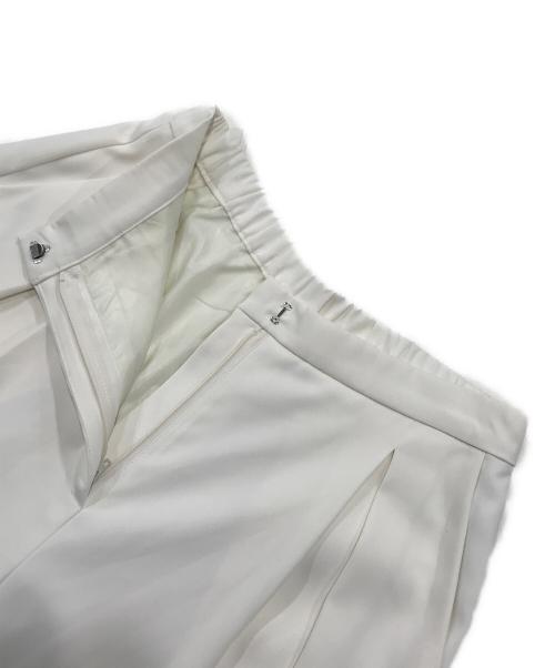 marjour（マージュール）marjour (マージュール) BELT SET TUCK PANTS ホワイト サイズ:Mの古着・服飾アイテム