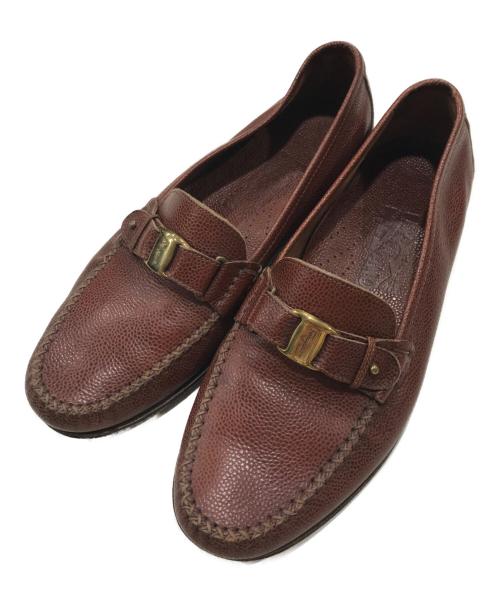 Salvatore Ferragamo（サルヴァトーレ フェラガモ）Salvatore Ferragamo (サルヴァトーレ フェラガモ) ドライビングシューズ ブラウン サイズ:8 1/2の古着・服飾アイテム