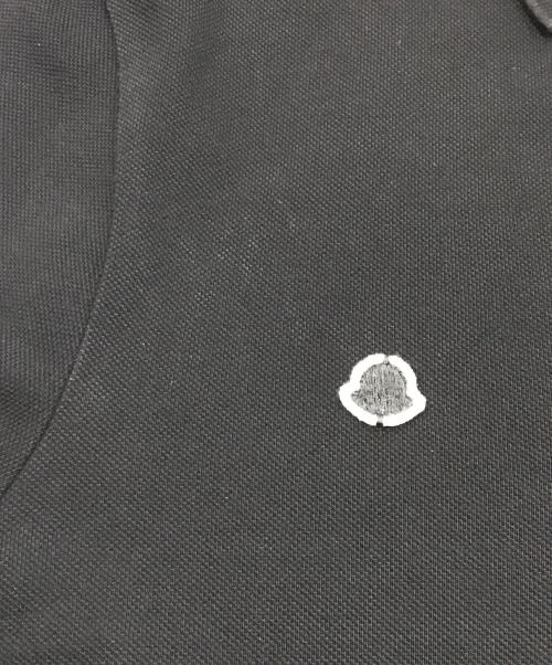 MONCLER（モンクレール）MONCLER (モンクレール) FRAGMENT (フラッグメント) コラボポロシャツ ブラック サイズ:XSの古着・服飾アイテム