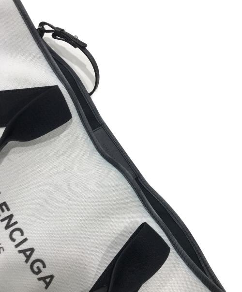 BALENCIAGA（バレンシアガ）BALENCIAGA (バレンシアガ) ネイビーカバストートバッグ ベージュの古着・服飾アイテム