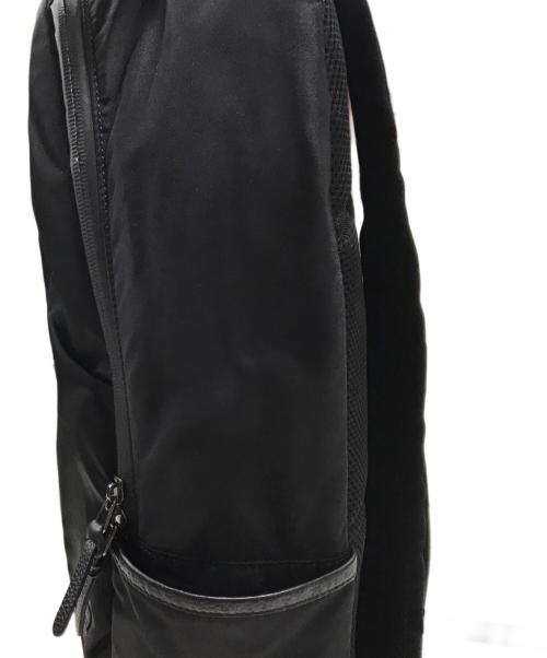 BARNEYS NEWYORK（バーニーズ・ニューヨーク）BARNEYS NEWYORK (バーニーズ・ニューヨーク) ナイロンバックパック/リュック/BARNEYS NEWYORK ブラックの古着・服飾アイテム