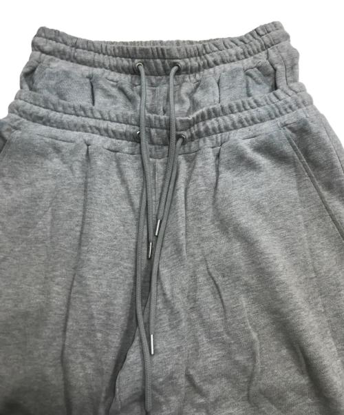 JOHN LAWRENCE SULLIVAN（ジョン ローレンス サリバン）JOHN LAWRENCE SULLIVAN (ジョン ローレンス サリバン) レイヤードスウェットパンツ グレー サイズ:Sの古着・服飾アイテム