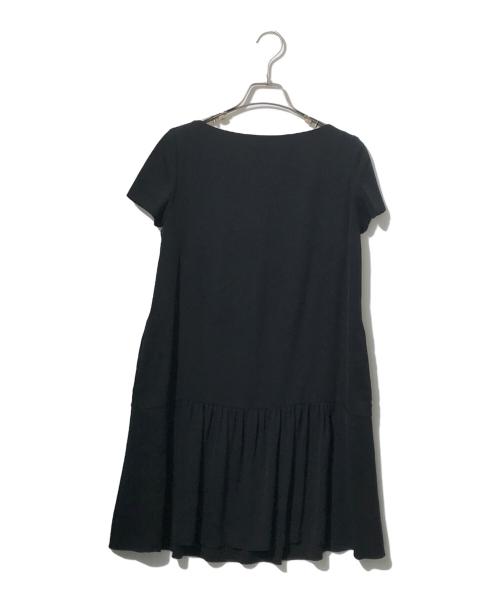 FOXEY NEWYORK（フォクシーニューヨーク）FOXEY NEWYORK (フォクシーニューヨーク) 半袖ワンピース ブラック サイズ:38の古着・服飾アイテム