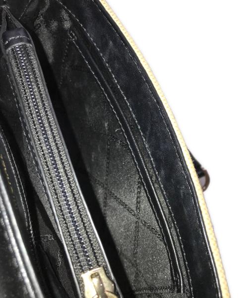 MICHAEL KORS（マイケルコース）MICHAEL KORS (マイケルコース) SoHo スモール スタッズド レザー＆キャンバス ショルダーバッグ ブラック×ベージュの古着・服飾アイテム