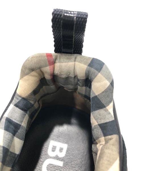 BURBERRY（バーバリー）BURBERRY (バーバリー) ナイロン＆パテントレザーアーサー スニーカー ブラック サイズ:41の古着・服飾アイテム