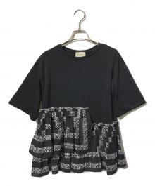 UNITED ARROWS TOKYO（ユナイテッドアローズトウキョウ）の古着「エンブロイダリープリーツ コンビ Tシャツ」｜ブラック