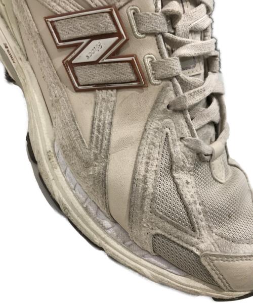NEW BALANCE（ニューバランス）NEW BALANCE (ニューバランス) ローカットスニーカー ベージュ サイズ:28cmの古着・服飾アイテム