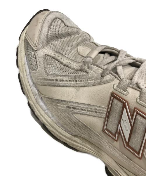 NEW BALANCE（ニューバランス）NEW BALANCE (ニューバランス) ローカットスニーカー ベージュ サイズ:28cmの古着・服飾アイテム