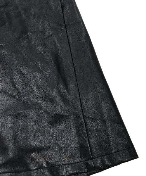 melt the lady（メルトザレディ）melt the lady (メルトザレディ) チェーンレザーライクロングコート ブラック サイズ:Freeの古着・服飾アイテム