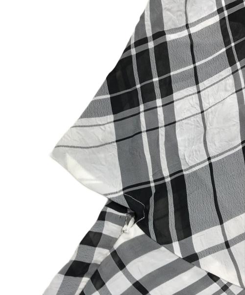 yohji yamamoto+noir（ヨウジヤマモトプリュスノアール）yohji yamamoto+noir (ヨウジヤマモトプリュスノアール) チェック柄ロングワンピース ホワイト×ブラック サイズ:3の古着・服飾アイテム