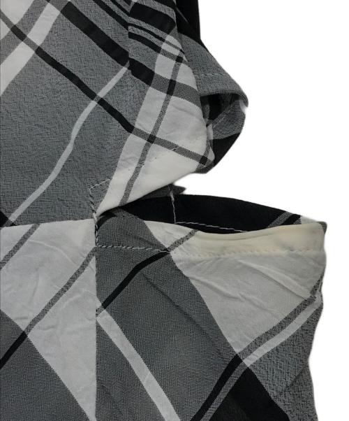 yohji yamamoto+noir（ヨウジヤマモトプリュスノアール）yohji yamamoto+noir (ヨウジヤマモトプリュスノアール) チェック柄ロングワンピース ホワイト×ブラック サイズ:3の古着・服飾アイテム
