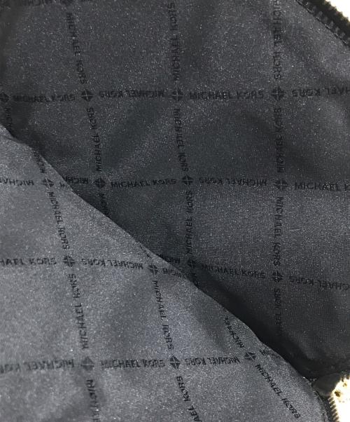 MICHAEL KORS（マイケルコース）MICHAEL KORS (マイケルコース) ショルダーバッグ ブラックの古着・服飾アイテム