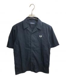FRED PERRY（フレッドペリー）の古着「オープンカラー刺繍シャツ」｜ネイビー