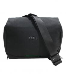 korin design（コリンデザイン）の古着「Travlo ClickSling-S/ショルダーバッグ」｜ブラック